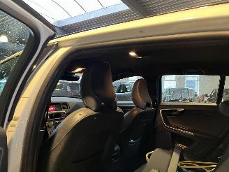 Volvo V-60 2.4 D5 Twin Engine Special Edition picture 15