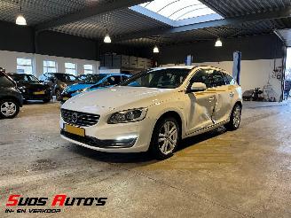 Schadeauto Volvo V-60 2.4 D5 Twin Engine Special Edition 2017/3