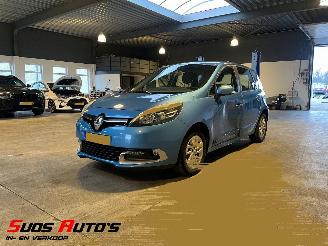 krockskadad bil auto Renault Scenic 1.2 TCe Expression NAP! 2013/5
