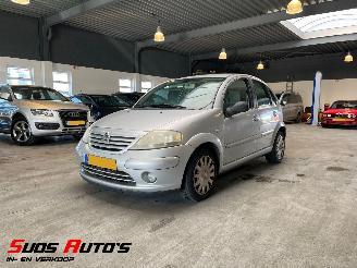 krockskadad bil auto Citroën C3 1.4i Exclusive NAP + APK! 2003/9