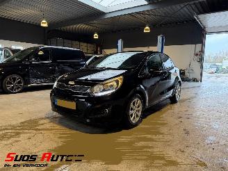 Damaged car Kia Rio 1.2 CVVT Super Pack NAP! 2011/11