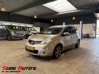 krockskadad bil auto Nissan Note 1.4 Life + 2011/10