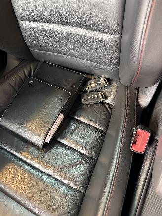 Volkswagen Golf 2.0 TSI GTI Performance Pano Leer VOL! picture 18