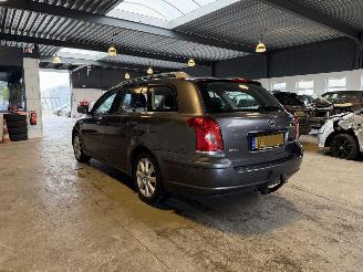 Toyota Avensis Wagon 1.8 VVTi Luna picture 3