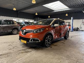 krockskadad bil auto Renault Captur 0.9 TCe Dynamique 2013/6