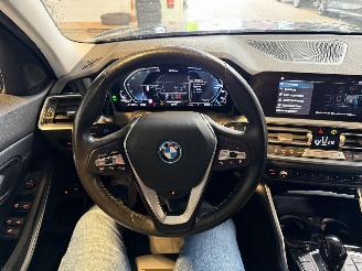BMW 3-serie 330e Business Edition Plus BTW! picture 24