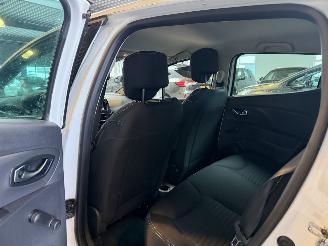 Renault Clio 0.9 TCe Limited picture 12