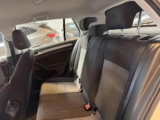 Volkswagen Golf 1.2 TSI Trendline picture 12