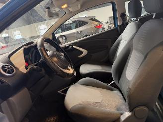 Ford Ka 1.2 Titanium X picture 13