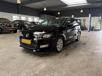 Vaurioauto  passenger cars Volkswagen Polo 1.2 TDI BlueMotion 2011/1