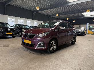 krockskadad bil auto Peugeot 108 1.2 TOP! Roland Garros 2016/4