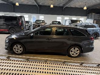 Kia Ceed Sportswagon 1.0 T-GDi MHEV DynamicLine picture 2