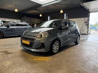 Hyundai I-10 1.0i picture 1