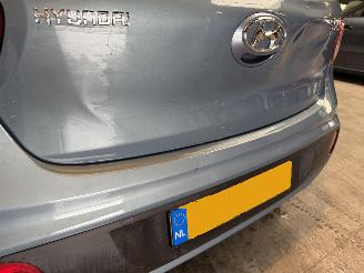 Hyundai I-10 1.0i picture 10