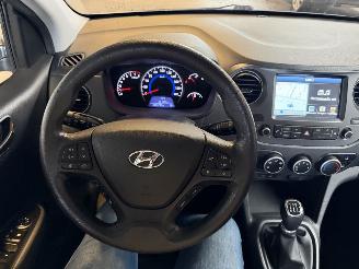 Hyundai I-10 1.0i picture 24