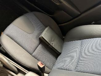 Mazda 3 1.6 Touring Sportline picture 19