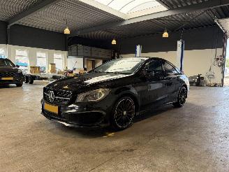 Voiture accidenté Mercedes Cla-klasse 250 4MATIC AMG Prestige 2014/5