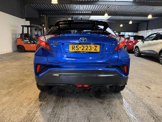 Toyota C-HR 1.8 Hybrid Black Edition picture 4