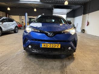 Toyota C-HR 1.8 Hybrid Black Edition picture 8