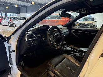 BMW 3-serie 320i M Sport NAP PANO! picture 16