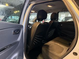Renault Captur 1.2 TCe 120 EDC picture 13