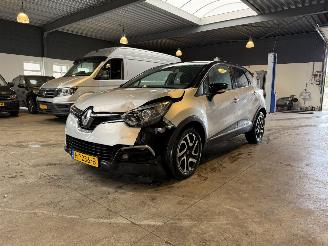 uszkodzony samochody osobowe Renault Captur 1.2 TCe 120 EDC 2016/1