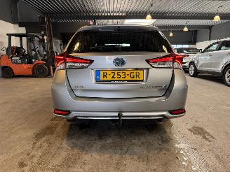 Toyota Auris Touring Sports 1.8 Hybrid Dynamic picture 4