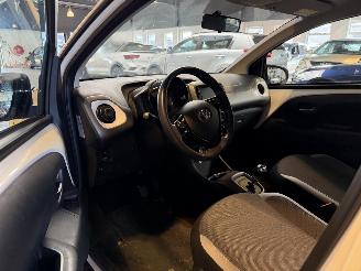 Toyota Aygo 1.0 VVT-i x-play picture 16
