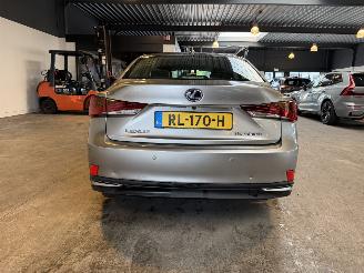 Lexus IS 300h Hybrid Sp. Ed. picture 4