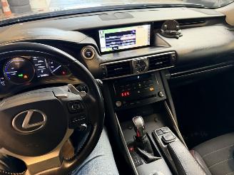 Lexus IS 300h Hybrid Sp. Ed. picture 23