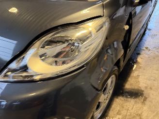 Peugeot 107 1.0 Active picture 11