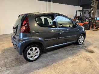 Peugeot 107 1.0 Active picture 6