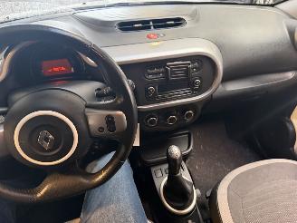 Renault Twingo 1.0 SCe picture 23