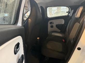 Renault Twingo 1.0 SCe picture 15