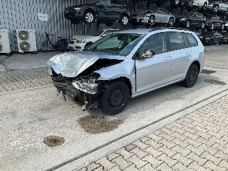 damaged passenger cars Volkswagen Golf VII Variant 1.2 TSI 2014/2