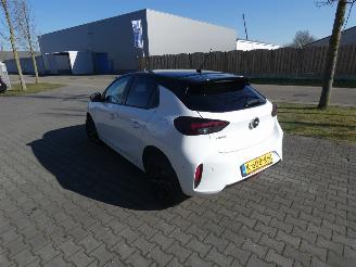 Opel Corsa 1.5 D GS LINE picture 3