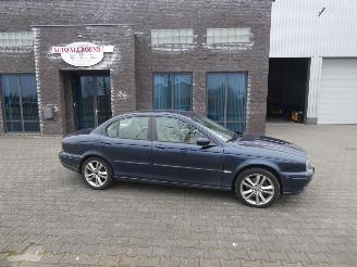 damaged passenger cars Jaguar X-type 2.2D I4 2007/3