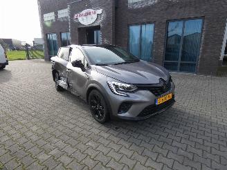 Renault Captur 1.6 E-TECH HYBRID 145 SL Rive Gauche picture 2