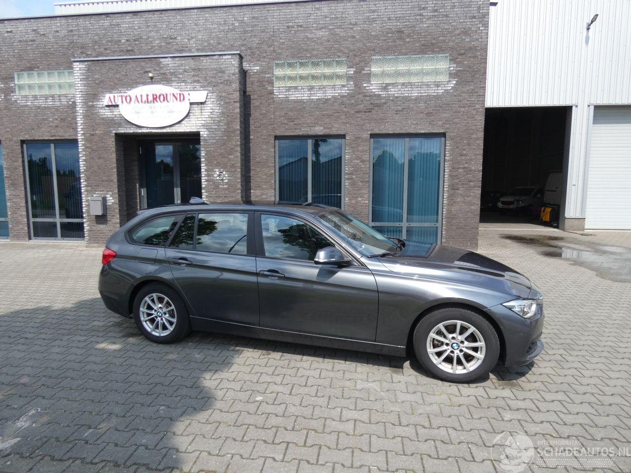 BMW 3-serie Touring 318i Centennial High Executive
