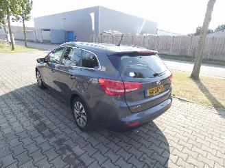 Kia Cee d Sportswagon 1.6 GDI DynamicLine picture 6