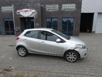 uszkodzony samochody osobowe Mazda 2 1.3 S-VT Touring 2008/11