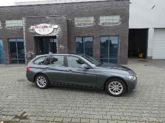 Avarii autoturisme BMW 3-serie Touring 318i Cent.Hi.Ex. 2017/1
