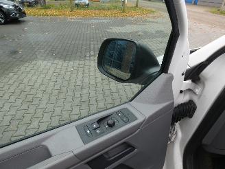 Volkswagen Transporter 2.0 TDI L2H3 Comfortline picture 11