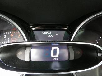 Renault Clio 0.9 TCe Limited picture 13