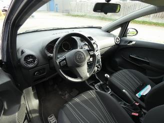 Opel Corsa 1.2-16V 111 Edition picture 9