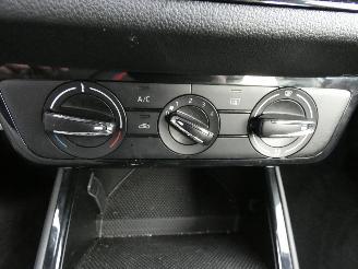 Skoda Fabia 1.0 TSI Selection picture 19