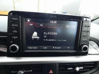 Kia Picanto 1.0 CVVT ComfortPlusLine Navigator picture 20