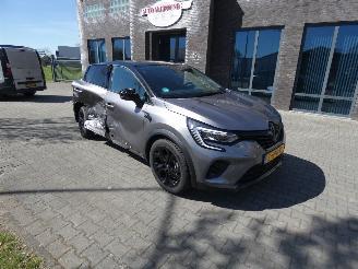 Renault Captur 1.6 E-Tech Hybrid 145 SL Rive Gauche picture 2