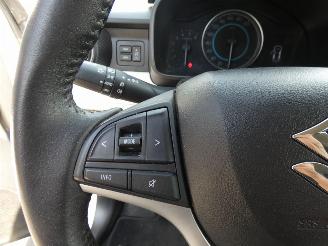 Suzuki Ignis 1.2 Stijl Smart Hybrid picture 16