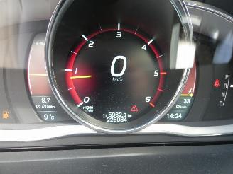 Volvo V-60 PLUG IN HYBRID 2.4 D6 AWD Pl.i Sum. picture 19